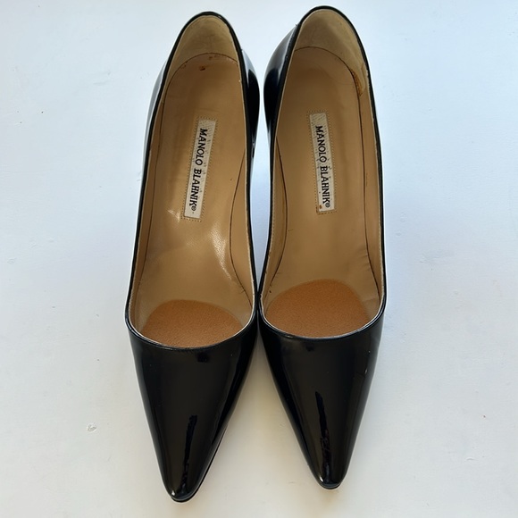 Manolo Blahnik Navy Patent Leather Pumps - Picture 2 of 4